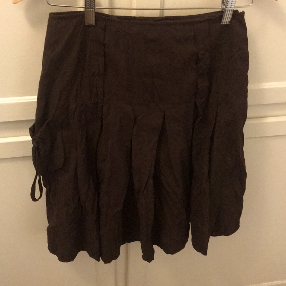 Pleated French Skirt with Side Pocket